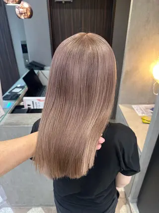 ミディアム カラー 天神暖色カラー レイヤー・髪質改善のヘアスタイル