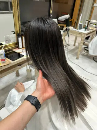 セミロング 野上 麗のヘアスタイル