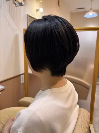 ショート 吉井 愛のヘアスタイル