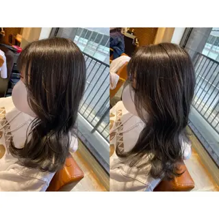 カラー 🩵盛れる顔周り/ 艶カラーemi🩵のヘアスタイル
