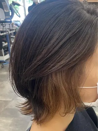 ショート カラー 藤田 麗安のヘアスタイル
