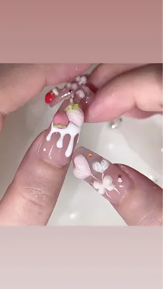 ネイル 🧁fein. nana🩵のネイルデザイン