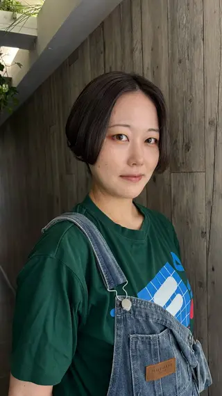 ショート カラー 濱田 真尋のヘアスタイル