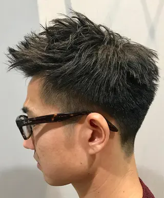 ショート メンズ 山下 亮輔のヘアスタイル