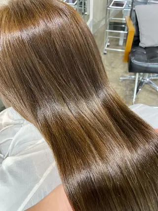 ロング ミヤタ フミヤのヘアスタイル