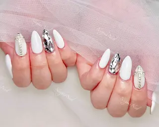 ネイル 🦋 Queenieのネイルデザイン