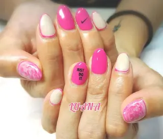 ネイル LUANA TAKAHASHIのネイルデザイン