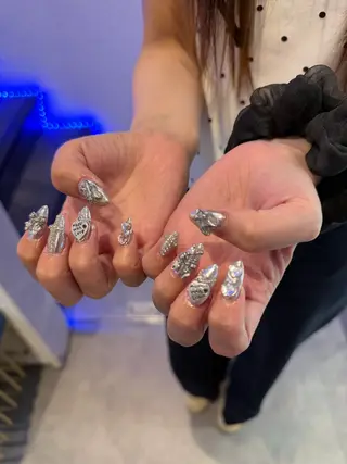 ネイル Natsumi💎 堺筋本町ネイルサロンのネイルデザイン