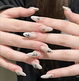 ネイル エリ🫧 nail池袋東口のネイルデザイン
