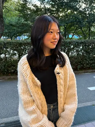 セミロング 韓国レイヤー YOKE reinaのヘアスタイル