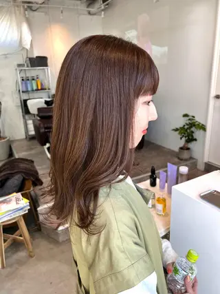 ミディアム カラー 松坂 真衣のヘアスタイル