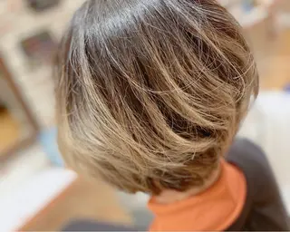 ショート カラー YUSUKE ITOのヘアスタイル
