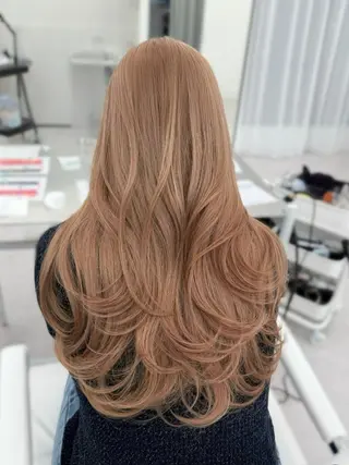 ロング カラー 顔まわりの神様✨ 透明感カラー藤嶋秀幸のヘアスタイル