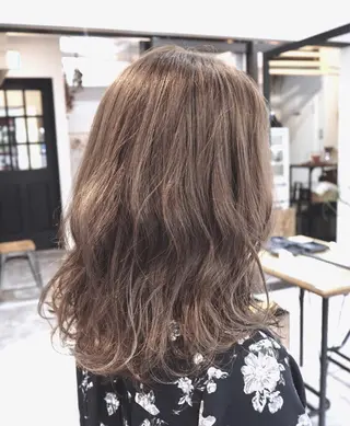 ミディアム 高橋 悠介のヘアスタイル
