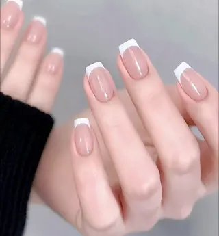 ネイル 友 美のネイルデザイン