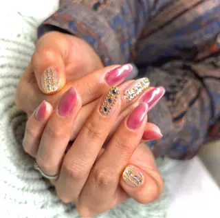 ミディアム GGhouse narumiのネイルデザイン