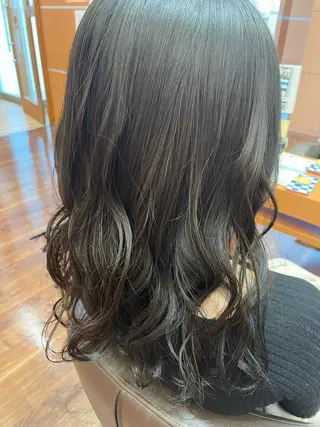 セミロング パーマ セト マユミのヘアスタイル