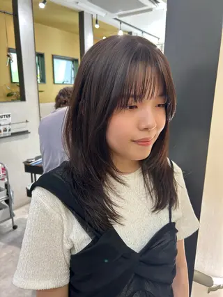 セミロング カラー hubhair レイヤー/透明感のヘアスタイル
