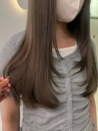 セミロング lomalia moekaのヘアスタイル