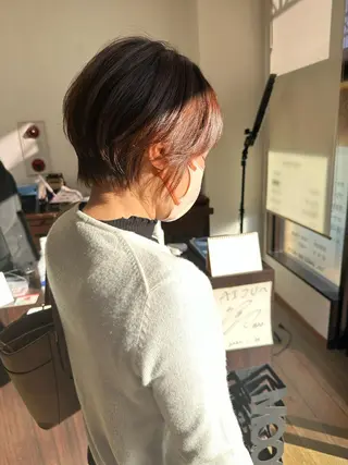 ショート ブリーチカラー🫧 森　凪沙のヘアスタイル