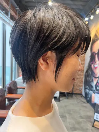 ショート カラー パーマ ヘアアレンジ メンズ キッズ ネイル マツエク・マツパ アイブロウ 久木原 ゆりのヘアスタイル