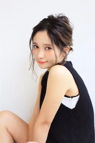 ミディアム ヘアアレンジ ぱつっとボブ/ 小野あかねのヘアスタイル