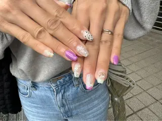 ネイル LAVISH 大和店 emi･:*+のネイルデザイン