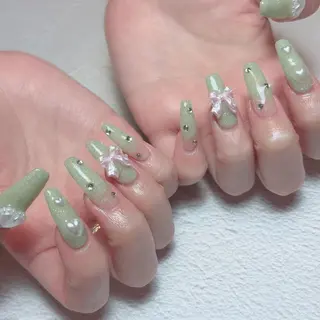 ネイル 🩷Yun nail Salon 本店🩷のネイルデザイン