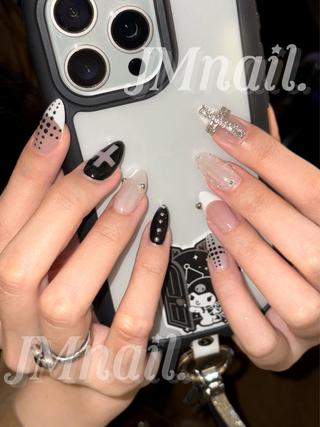 ネイル モンナ CCのネイルデザイン
