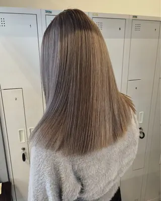 セミロング カラー ナチュラル&ラフヘア 松尾 凌のヘアスタイル