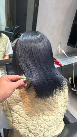 セミロング 坂谷 BUCKS/縮毛矯正のヘアスタイル