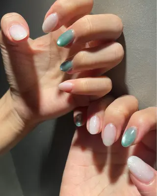 ネイル Rika🌼 シンプル•マグネットのネイルデザイン