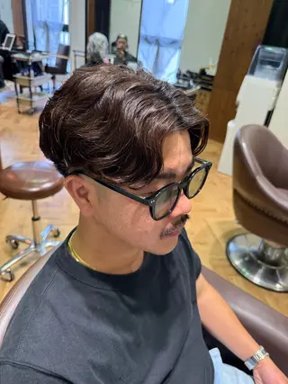 ショート パーマ メンズ 溝口 槙里也のヘアスタイル