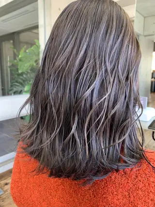 セミロング カラー 西岡 優太のヘアスタイル