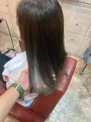 ロング カラー ERIKO Tのヘアスタイル