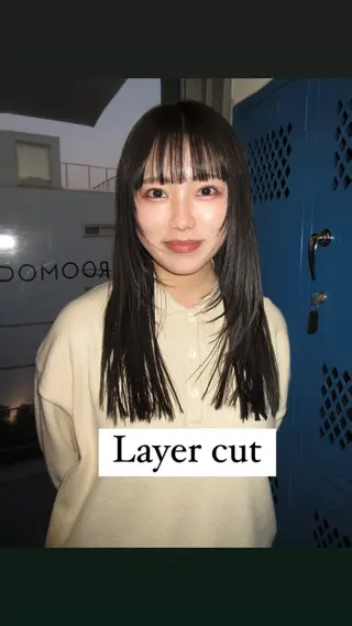 セミロング レイヤーカット\ウル フ　chinatsuのヘアスタイル