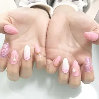 ネイル 板垣 綾乃のネイルデザイン