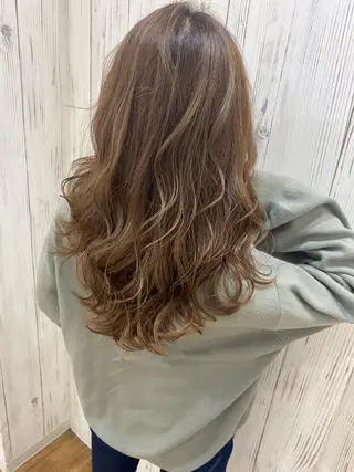セミロング カラー ヘアアレンジ ネイル 夜23時まで予約🉑 reverieあきらのヘアスタイル