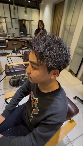 パーマ メンズ ✄﻿メンズ特化🫧 保坂一真のヘアスタイル