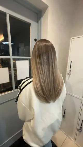 ロング 谷田 みくのヘアスタイル