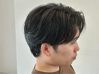 ショート センターパート 韓国ヘア・綾也のヘアスタイル