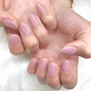 ネイル リスブラン🌱 IKUMIのネイルデザイン