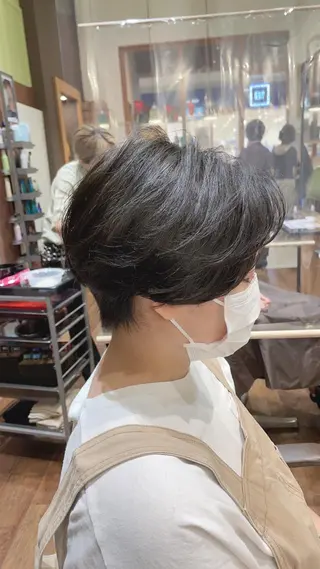 ショート 🍀小顔ショート🍀 有賀祐貴のヘアスタイル