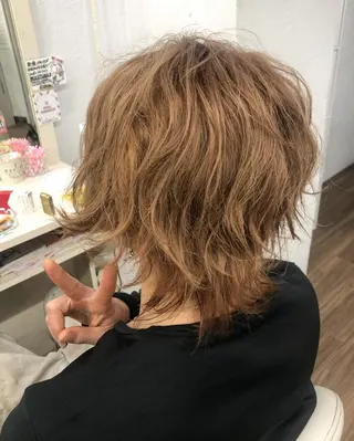ショート カラー メンズ 正木 彩音のヘアスタイル
