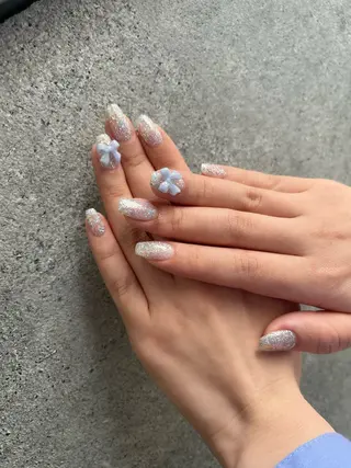 ネイル 鈴木 愛のネイルデザイン
