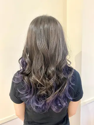 セミロング カラー 《インナーカラー》 YAMADAのヘアスタイル