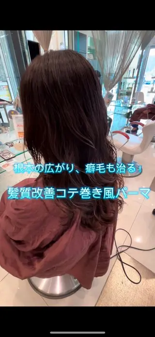 セミロング パーマ 比嘉 悠人のヘアスタイル