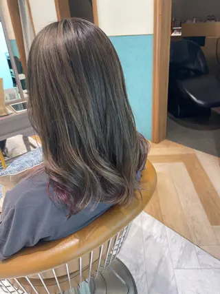セミロング ショート/ボブ 艶髪カラーTOSHIのヘアスタイル