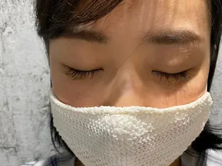 マツエク・マツパ アイリスト 蓑島伶奈の眉毛・アイブロウイメージ