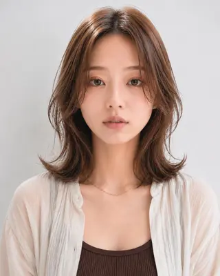 ミディアム 女性カット&カラー モデル⭐️大坂望心のヘアスタイル